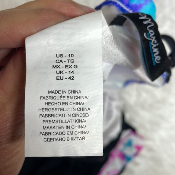 NWOT Maxine of Hollywood One Piece Floral and Black Swimsuit - Picture 10 of 11